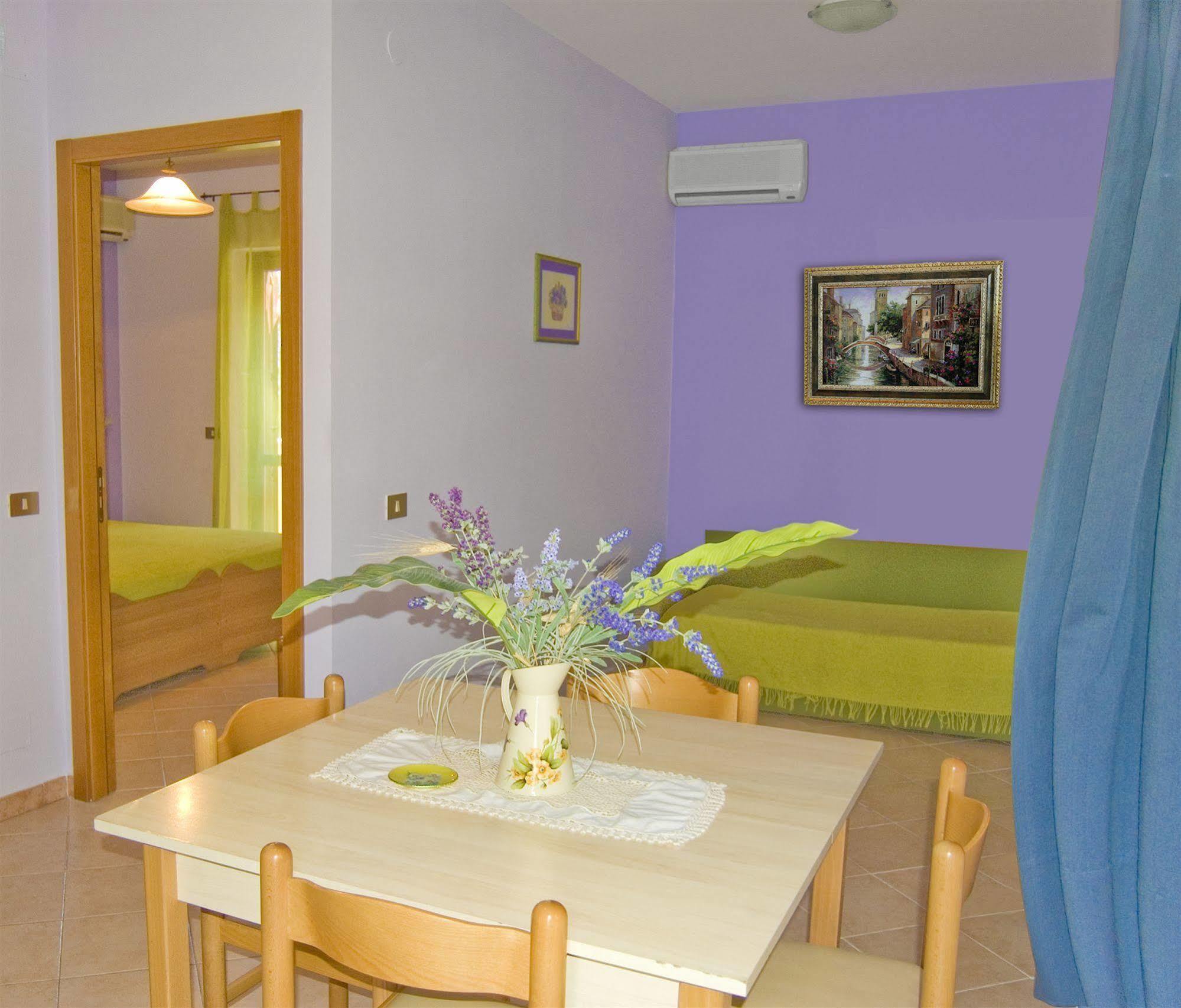 Residence Villa Il Glicine Таормина Екстериор снимка