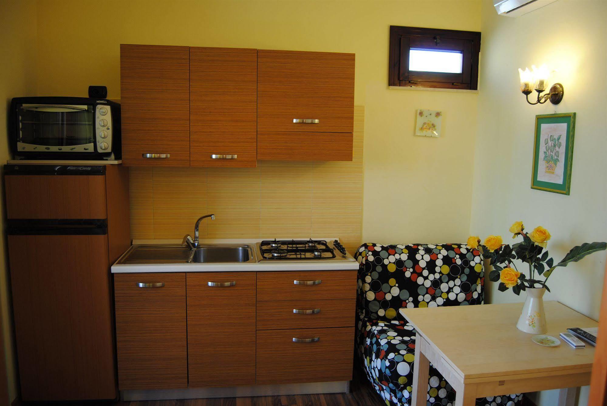 Residence Villa Il Glicine Таормина Екстериор снимка